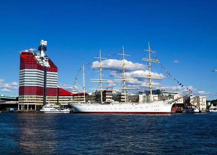 Ботель Barken Viking