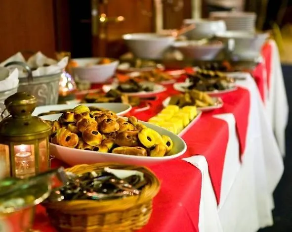 Barken Viking Hotel en barco 3*