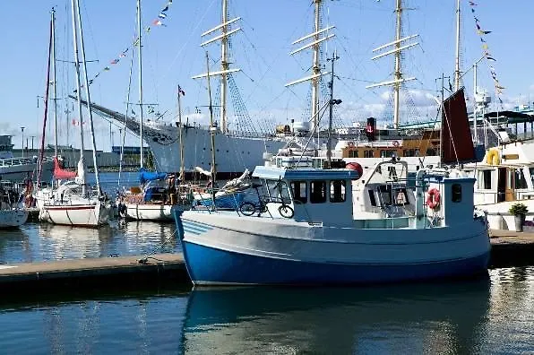 Ботель Barken Viking 3*