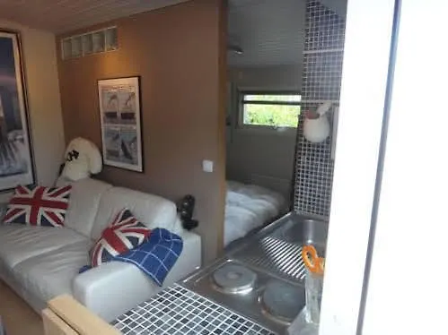 Apartment Eklanda Studio *