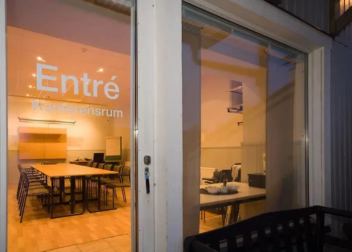 Hotell Treetop Hangout & 3*