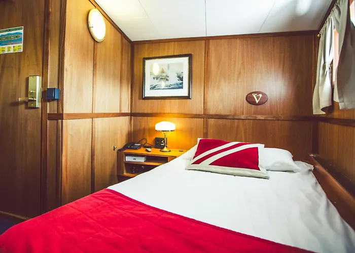 Bateau-hôtel Barken Viking 3*