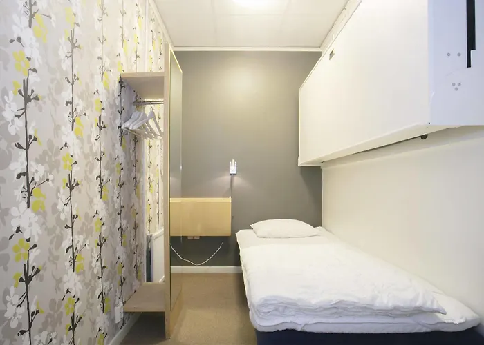 Hotel Slottsskogen 2*