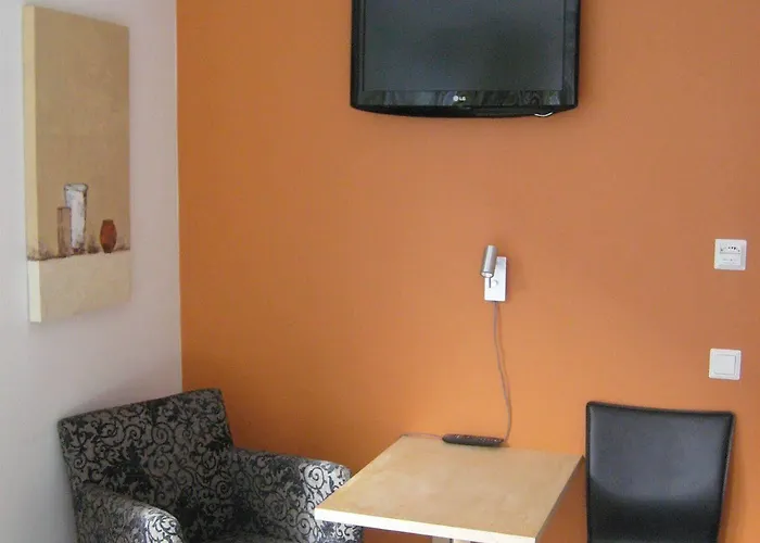 Hotel Slottsskogen 2*