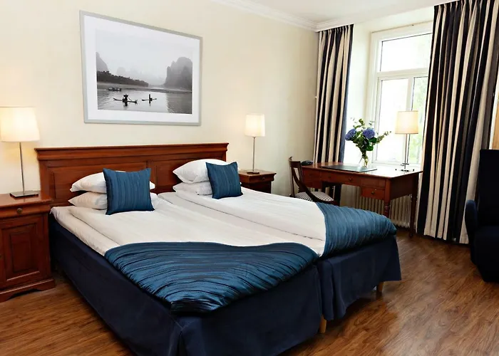 Center - Sure By Western Hotel 3*