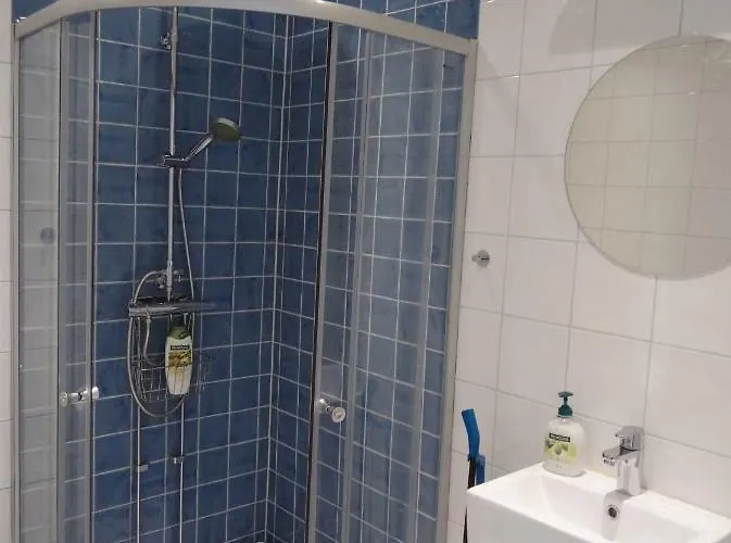 Kungssten Bed & Breakfast 3*