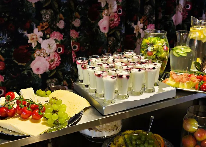 Sure By Western Arena 3*