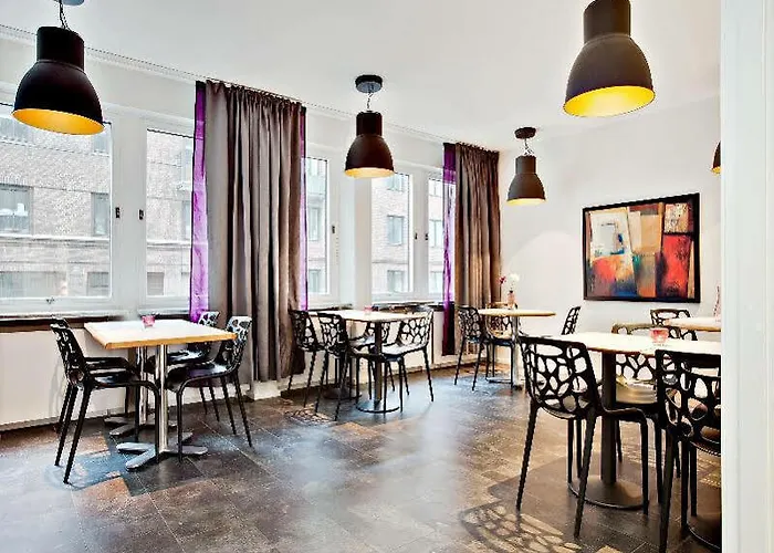 Western Arena Hotell