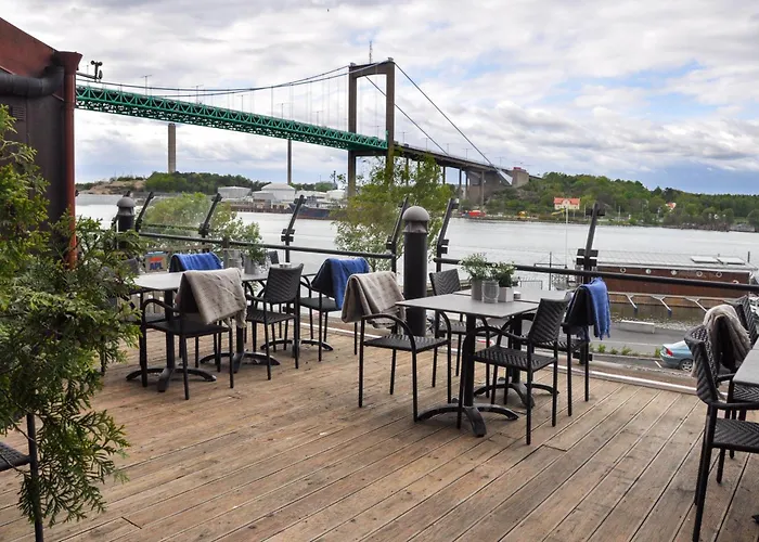 酒店 Quality Waterfront 4*