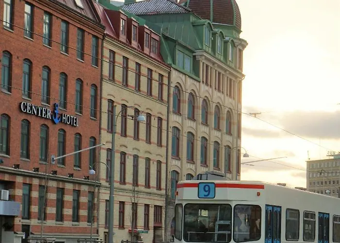 Center - Sure By Western 3*