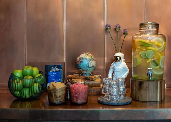 Отель Radisson Blu Riverside 4*