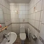 Willa Grand With Great Location! *