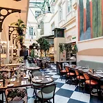 Elite Plaza Hotel