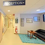 Hostel Spoton & Sportsbar *