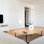 Chic 1br Center Sleeps 4 Braemaregarden Göteborg