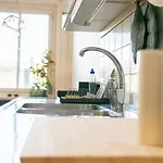 Chic 1br Center Sleeps 4 Braemaregarden Apartman