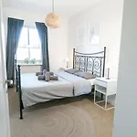 Apartman Chic 1br Center Sleeps 4 Braemaregarden