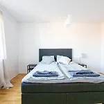 Apartment Luxurious With Lovely View