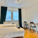 Workers Spacious Holiday home