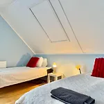 Holiday home Workers Premium - 5 Bedroom - 10 Beds - Parking *