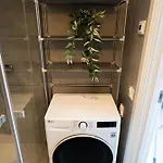 Floor With Rooftop, 1br In Great Location * Göteborg