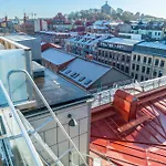 Apartment Floor With Rooftop, 1br In Great Location