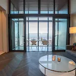 Penthouse 70th Floor Karlatornet