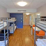 Hostel Spoton & Sportsbar *