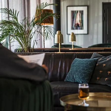 Hotel Apple & Konferens 3*