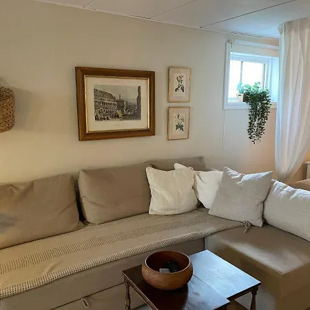 Pia's Apartment
