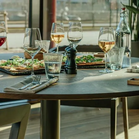 Quality The Weaver Hotell 4*