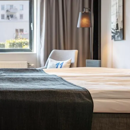 Hotel Quality 11 & Eriksbergshallen 4*
