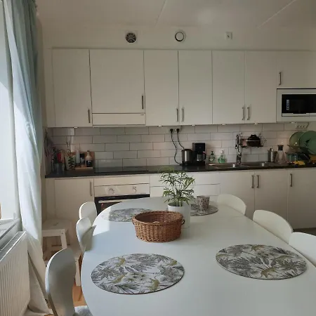Fresh 1-Master-Bedroom Close To Korsvaegen/Liseberg ホームステイ