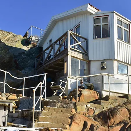 Casa de Férias Stunning In Torslanda With Jacuzzi, Sauna And Wifi Gotemburgo