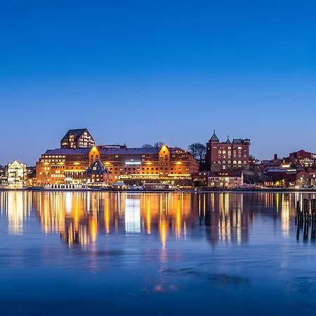 Отель Quality Waterfront