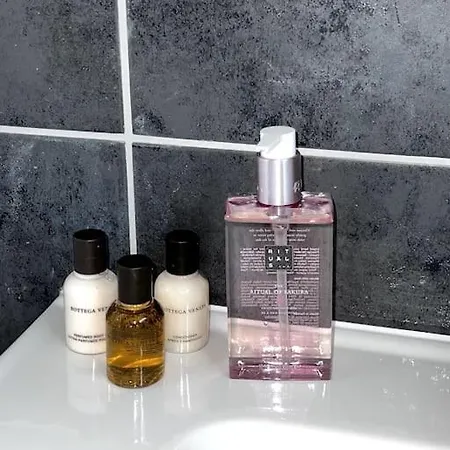 Exclusive Near The Ocean In Hovas Semesterbostad *