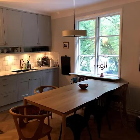 Premium Lagenhet I Centrala Goteborg, Kungsladugard *