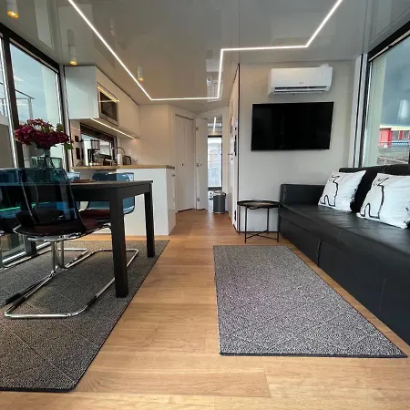 La Mare Båthotell 3*