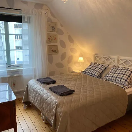 Apartment Eklinds Och Traedgard Gothenburg
