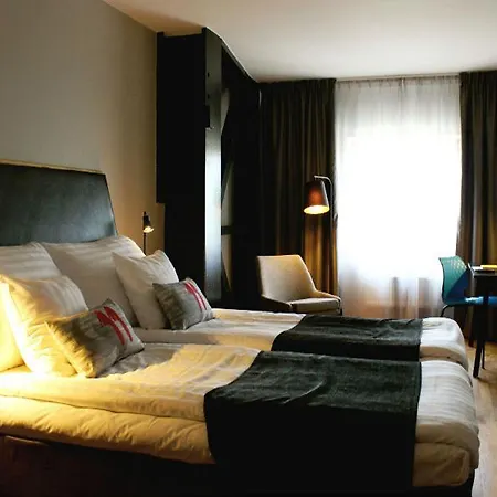 Quality 11 & Eriksbergshallen Hotel 4*