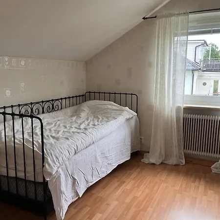 Grand With Great Location! Willa Göteborg