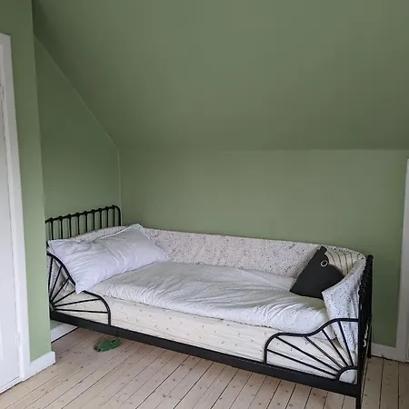 30-tals Med Naerhet Centrala Gbg Villa