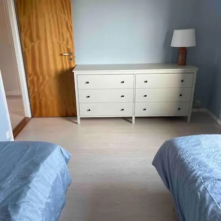 Spacious 4 Bedroom With Garden - Location Göteborg