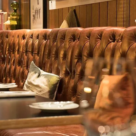 Radisson Blu Riverside 4*