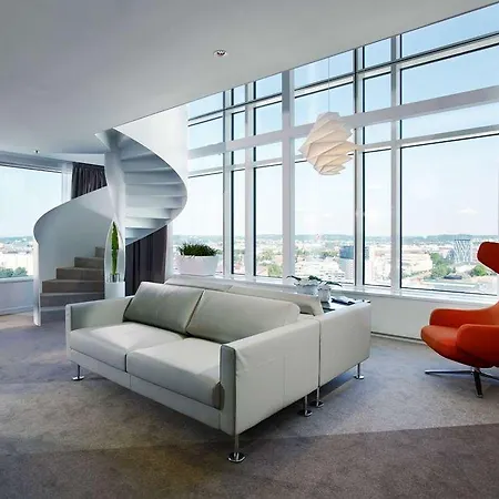 Upper House- Worldhotel Hotel 5*