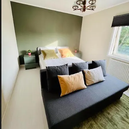 By The Bay In A Shared Göteborg