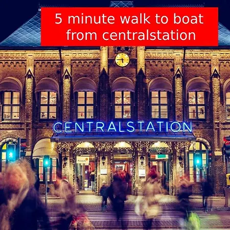 Bateau-hôtel Downtown Sailboat - Vega 2 Göteborg