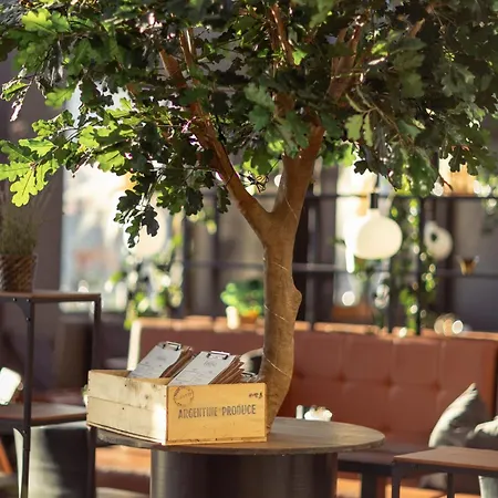 Quality 11 & Eriksbergshallen Hotel 4*