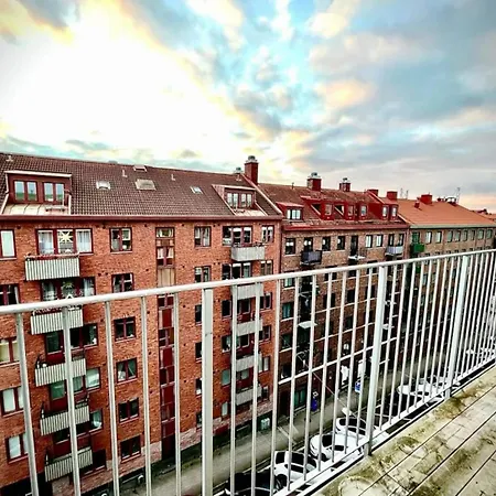 Private Terrace With Cozy Feeling Apartment Gothenburg