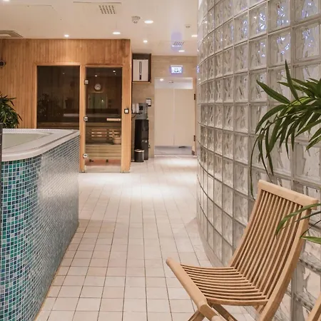 Quality Waterfront 4*